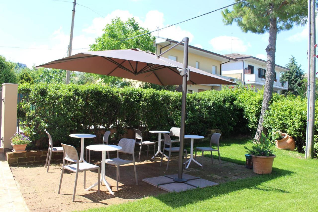 Ellebi B&B Montone  Εξωτερικό φωτογραφία